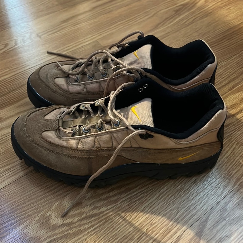 Nike acg shoes